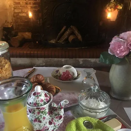 Manoir De La Riviere Bed and breakfast