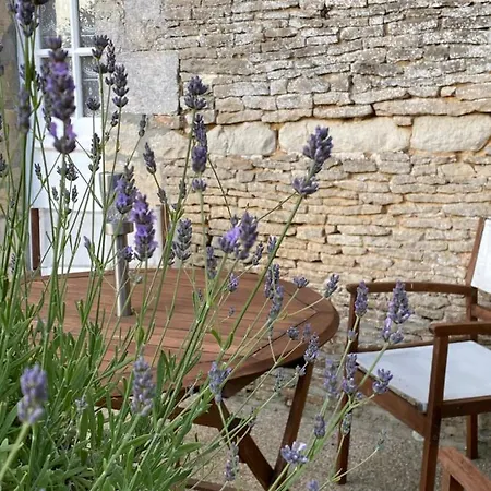 Manoir De La Riviere Couette-café 4*