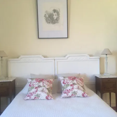 Manoir De La Riviere Bed and breakfast