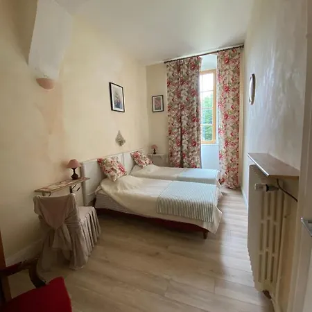 Couette-café Manoir De La Riviere Géfosse-Fontenay
