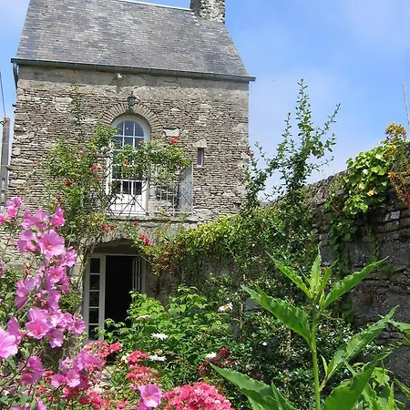 Manoir De La Riviere 4*