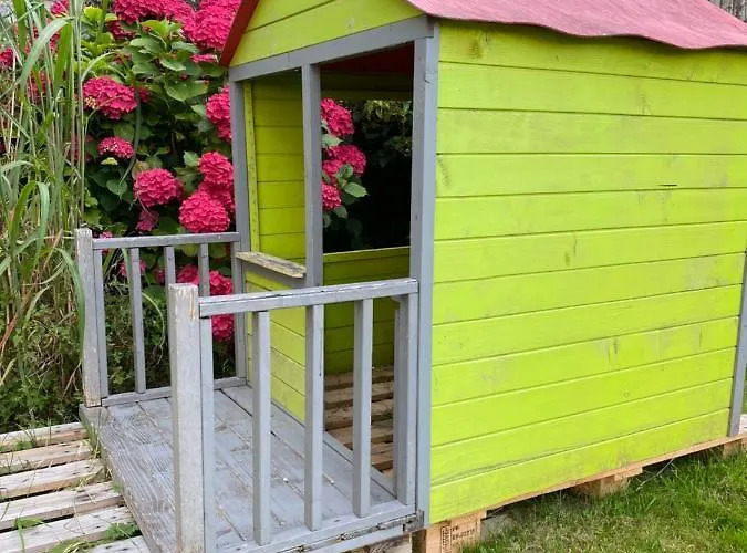 Manoir De La Riviere Bed and Breakfast