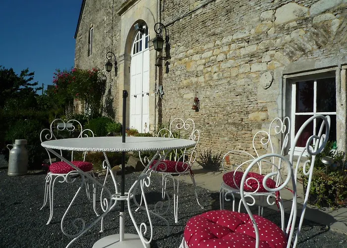 Manoir De La Riviere Géfosse-Fontenay