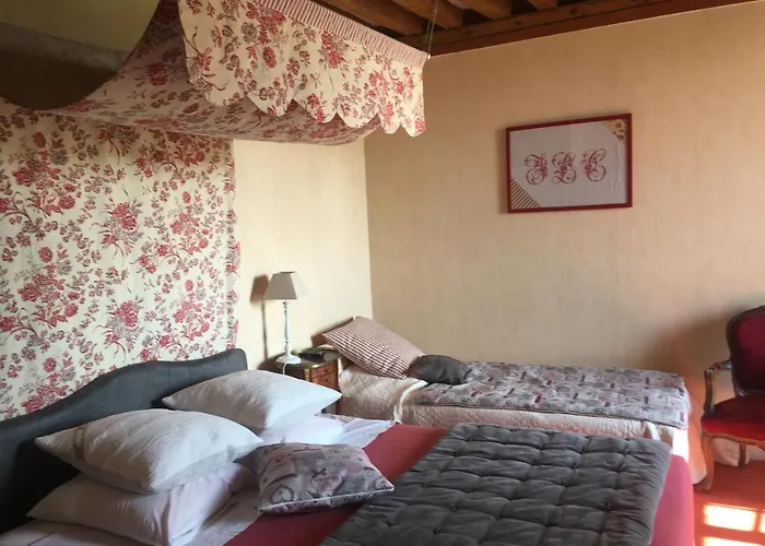 Manoir De La Riviere